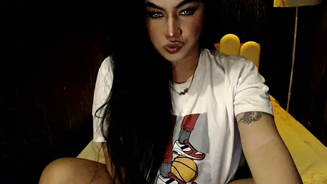 Felina felicia online show from March 7, 6:05 pm