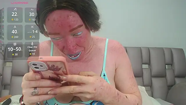 Snapshot of Kittywhiteass chatting on September 11, 1:39 am Kittywhiteass online show from September 11, 1:39 am