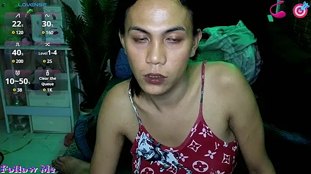 Snapshot of Horny_Sassy chatting on February 24, 5:43 am Horny Sassy online show from February 24, 5:43 am