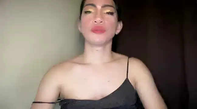 QUEEN LILITH online show from January 4, 9:10 am