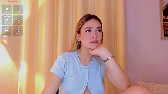 Assh lee  online show from April 17, 3:04 pm