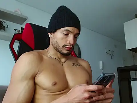 Robyn Miller online show from October 18, 9:48 pm