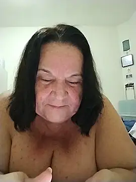 Yaya Mineira online show from April 15, 2:51 am