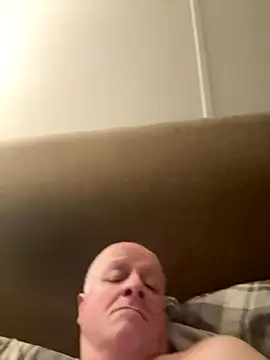 locallad88 online show from November 6, 11:15 pm