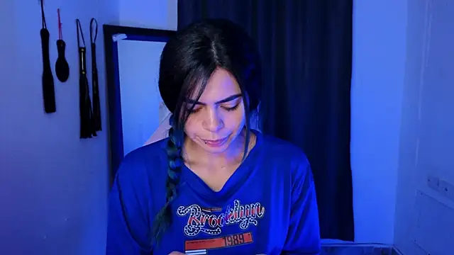 Snapshot of sexyladyy_ chatting on November 21, 10:03 am sexyladyy online show from November 21, 10:03 am