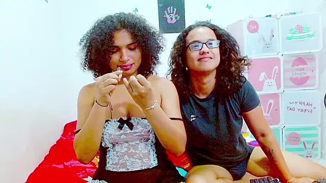 Snapshot of Kami_chigiri21 chatting on February 4, 3:11 am Kami chigiri21 online show from February 4, 3:11 am