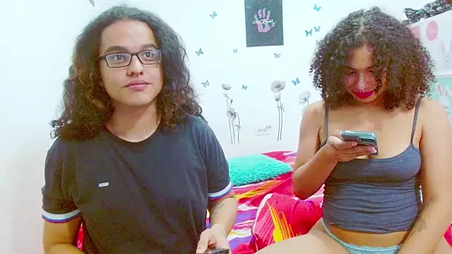 Snapshot of Kami_chigiri21 chatting on March 10, 12:18 am Kami chigiri21 online show from March 10, 12:18 am