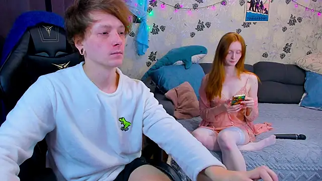 Snapshot of lakmsrrrmrrr chatting on December 14, 9:18 am lakmsrrrmrrr online show from December 14, 9:18 am