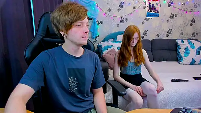 Snapshot of lakmsrrrmrrr chatting on December 22, 8:05 am lakmsrrrmrrr online show from December 22, 8:05 am