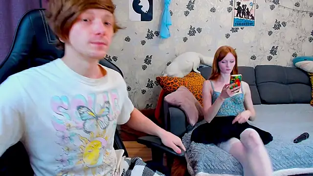 Snapshot of lakmsrrrmrrr chatting on February 15, 11:06 am lakmsrrrmrrr online show from February 15, 11:06 am