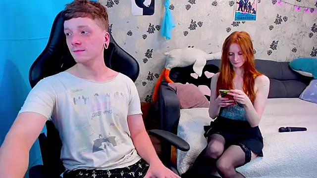 Snapshot of lakmsrrrmrrr chatting on March 13, 10:47 am lakmsrrrmrrr online show from March 13, 10:47 am