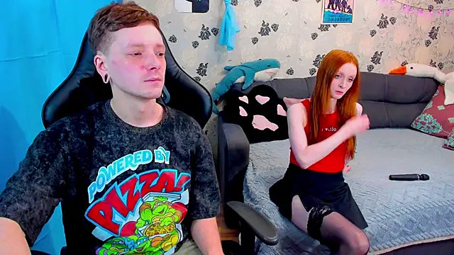 Snapshot of lakmsrrrmrrr chatting on March 17, 9:55 am lakmsrrrmrrr online show from March 17, 9:55 am