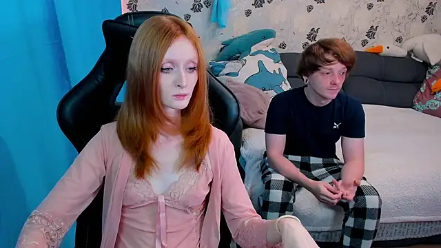 Snapshot of lakmsrrrmrrr chatting on September 23, 10:07 am lakmsrrrmrrr online show from September 23, 10:07 am