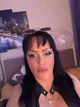 Snapshot of Lolaley2 chatting on November 27, 12:18 pm Lolaley2 online show from November 27, 12:18 pm