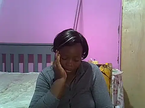 Snapshot of Ebonyceline chatting on January 28, 11:07 pm Ebonyceline online show from January 28, 11:07 pm