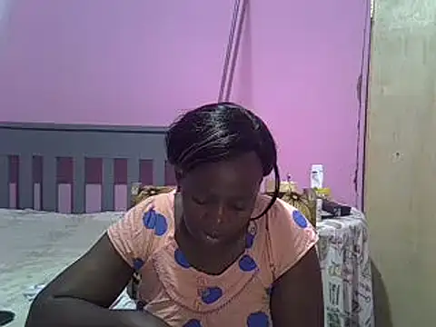 Snapshot of Ebonyceline chatting on January 29, 6:28 pm Ebonyceline online show from January 29, 6:28 pm