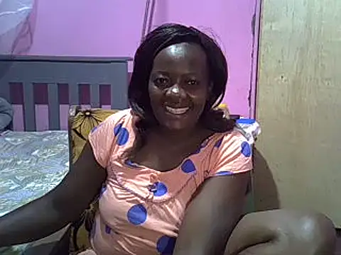 Snapshot of Ebonyceline chatting on February 13, 8:24 pm Ebonyceline online show from February 13, 8:24 pm
