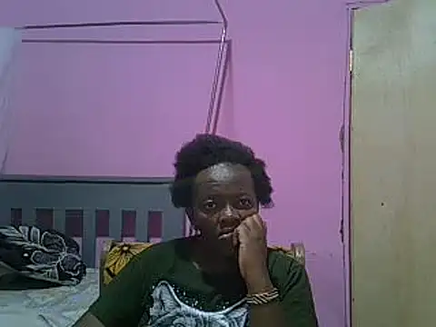 Snapshot of Ebonyceline chatting on February 19, 5:16 pm Ebonyceline online show from February 19, 5:16 pm