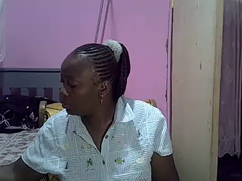Snapshot of Ebonyceline chatting on February 27, 3:47 am Ebonyceline online show from February 27, 3:47 am