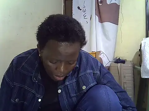 Snapshot of Ebonyceline chatting on September 12, 8:31 pm Ebonyceline online show from September 12, 8:31 pm