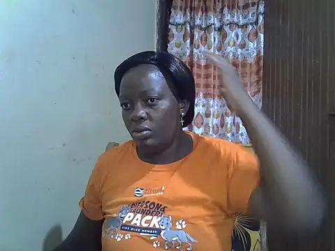 Snapshot of Ebonyceline chatting on October 30, 2:24 am Ebonyceline online show from October 30, 2:24 am