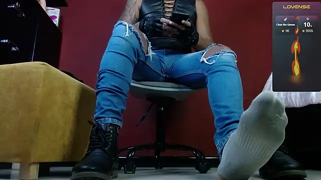 TomLover 12 online show from February 21, 11:01 am