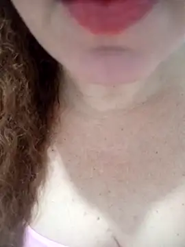 CASADASIGILO2 online show from October 5, 8:29 pm