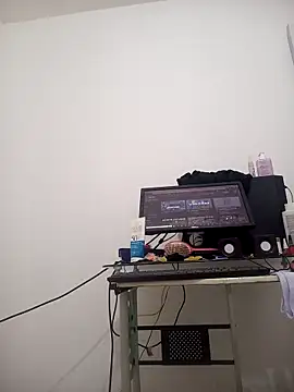 CASADASIGILO2 online show from October 17, 4:15 am