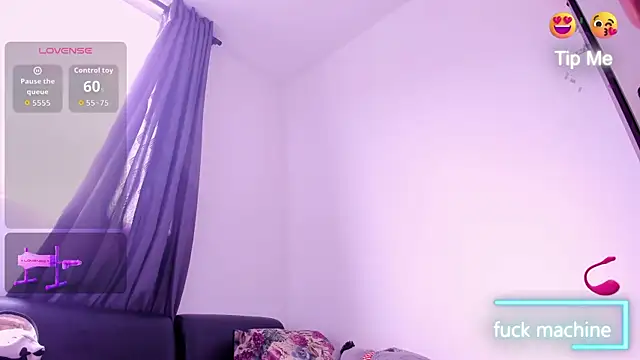 Snapshot of CuteEbony1 chatting on September 16, 4:30 pm CuteEbony1 online show from September 16, 4:30 pm