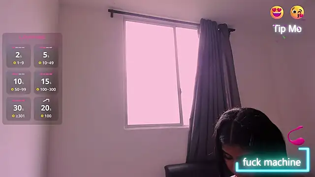 Snapshot of CuteEbony1 chatting on September 18, 5:37 pm CuteEbony1 online show from September 18, 5:37 pm