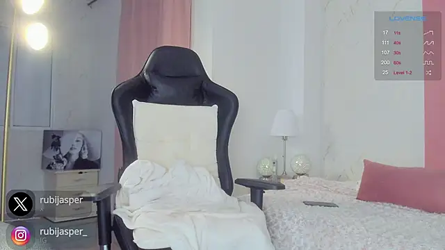 missrubijasper online show from January 22, 5:48 am