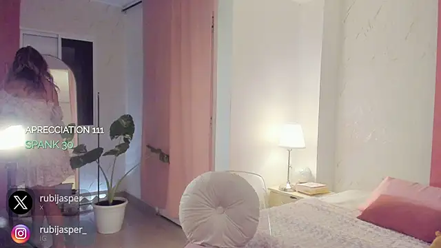 missrubijasper online show from February 18, 10:36 pm