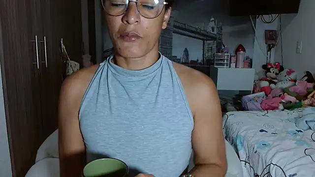 kateleyagrey online show from December 20, 10:27 am