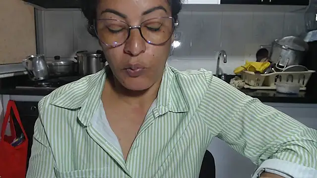 kateleyagrey online show from September 19, 3:13 pm