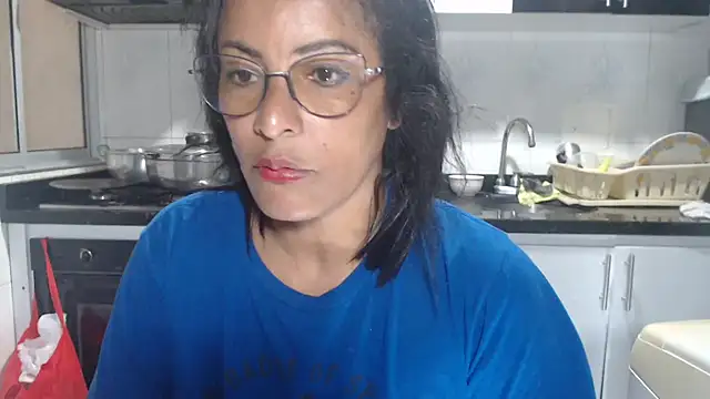 kateleyagrey online show from October 18, 8:31 pm