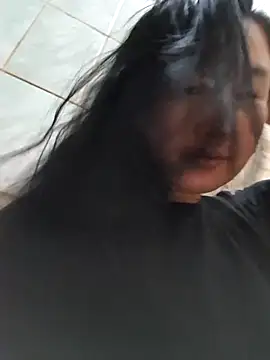 Snapshot of Bet_Lu chatting on November 15, 10:45 am Bet Lu online show from November 15, 10:45 am