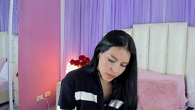 Snapshot of lulumars chatting on December 24, 10:22 am lulumars online show from December 24, 10:22 am