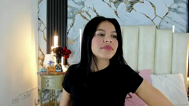 Snapshot of lulumars chatting on October 24, 5:15 am lulumars online show from October 24, 5:15 am