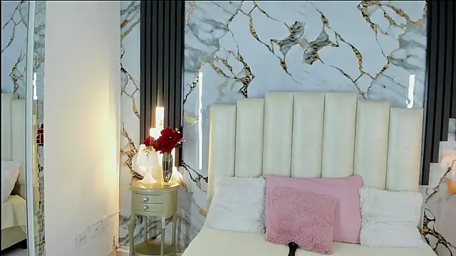 Snapshot of lulumars chatting on December 2, 5:35 am lulumars online show from December 2, 5:35 am