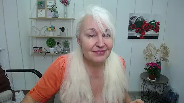 BlondyLeeBest online show from March 8, 4:56 am