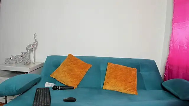 Victoria Jonness online show from December 14, 5:51 pm