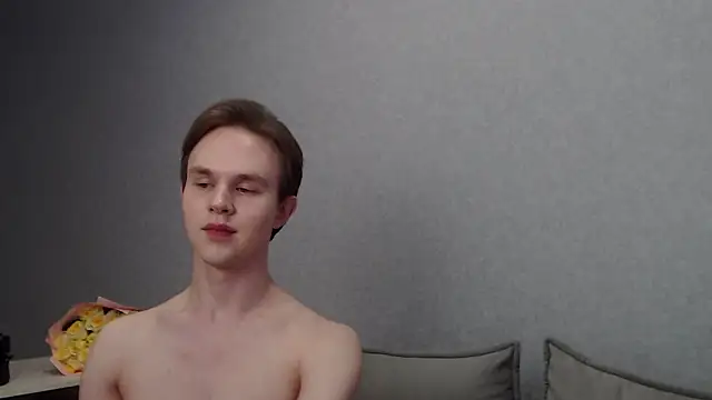 Snapshot of MartinMendez chatting on February 15, 11:17 am MartinMendez online show from February 15, 11:17 am