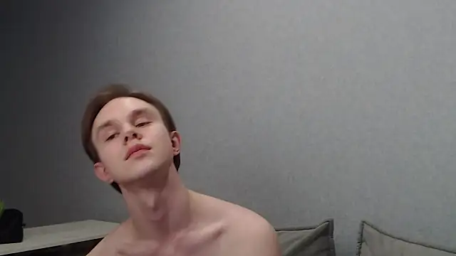 Snapshot of MartinMendez chatting on February 25, 6:20 pm MartinMendez online show from February 25, 6:20 pm