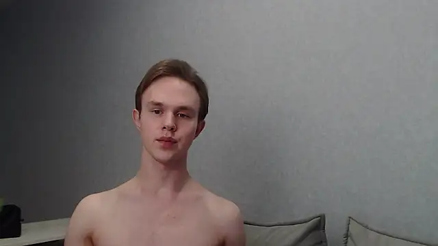 Snapshot of MartinMendez chatting on February 25, 9:24 pm MartinMendez online show from February 25, 9:24 pm