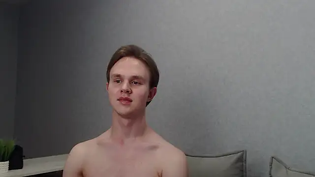 Snapshot of MartinMendez chatting on February 26, 9:16 pm MartinMendez online show from February 26, 9:16 pm