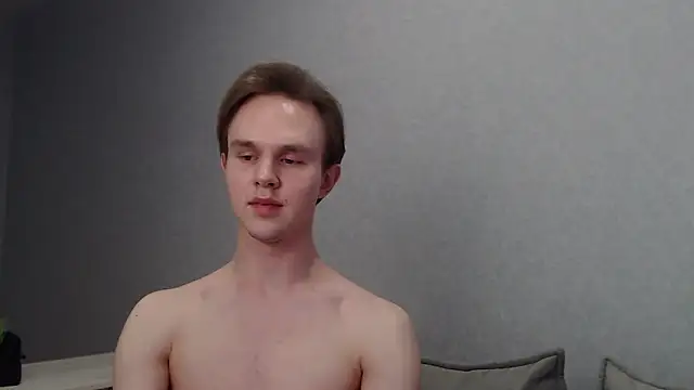 Snapshot of MartinMendez chatting on February 27, 12:23 pm MartinMendez online show from February 27, 12:23 pm