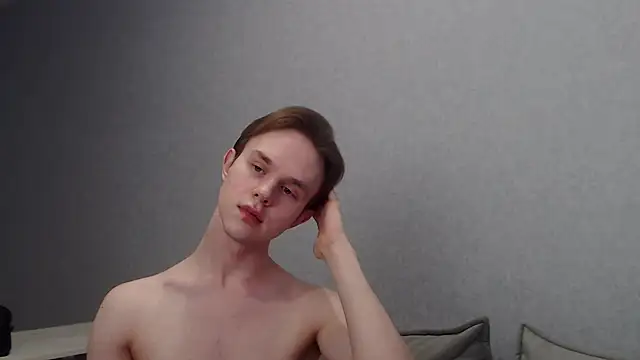 Snapshot of MartinMendez chatting on March 1, 12:12 pm MartinMendez online show from March 1, 12:12 pm