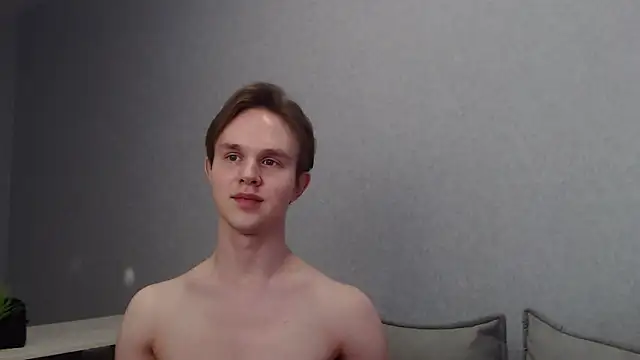 Snapshot of MartinMendez chatting on March 15, 12:45 pm MartinMendez online show from March 15, 12:45 pm