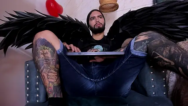 Snapshot of matteosantos chatting on February 14, 2:54 pm matteosantos online show from February 14, 2:54 pm