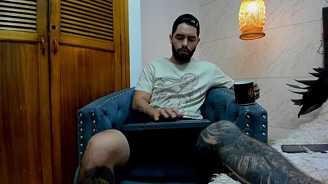 Snapshot of matteosantos chatting on February 20, 11:09 am matteosantos online show from February 20, 11:09 am